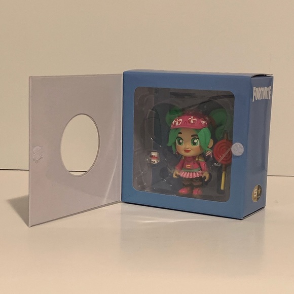 🍭 [4/$25] [BRAND NEW] FORTNITE ZOEY FUNKO 5 STAR VINYL ACTION FIGURE 🍭 - Picture 3 of 8